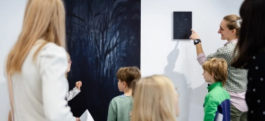 Godziny otwarcia w dniach 10–11 listopada